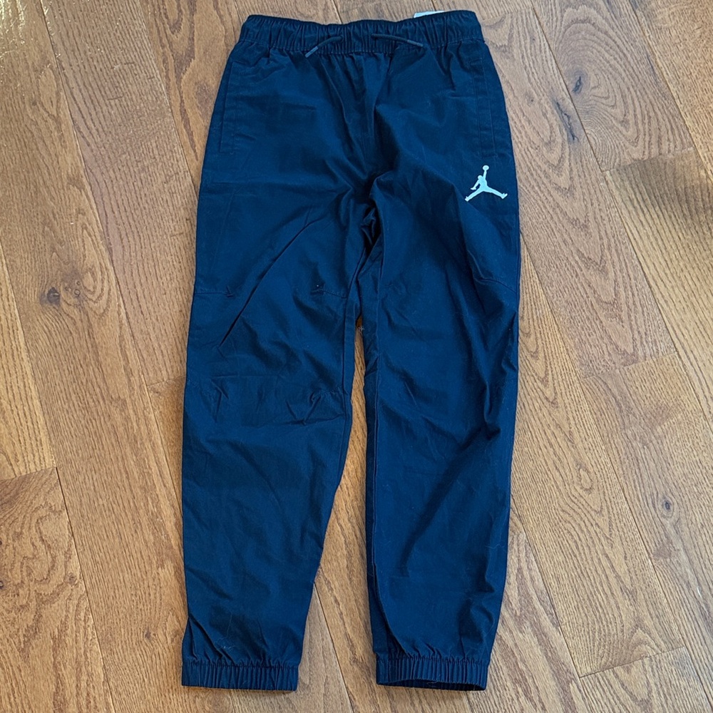 NWT Boys Jordan Joggers